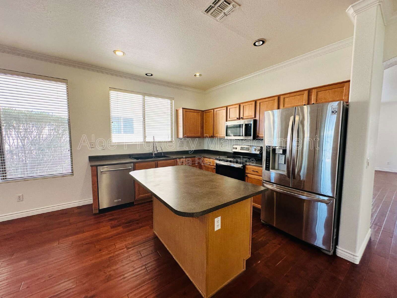 1803 West Frye Road in Phoenix - Foothills Club West property image