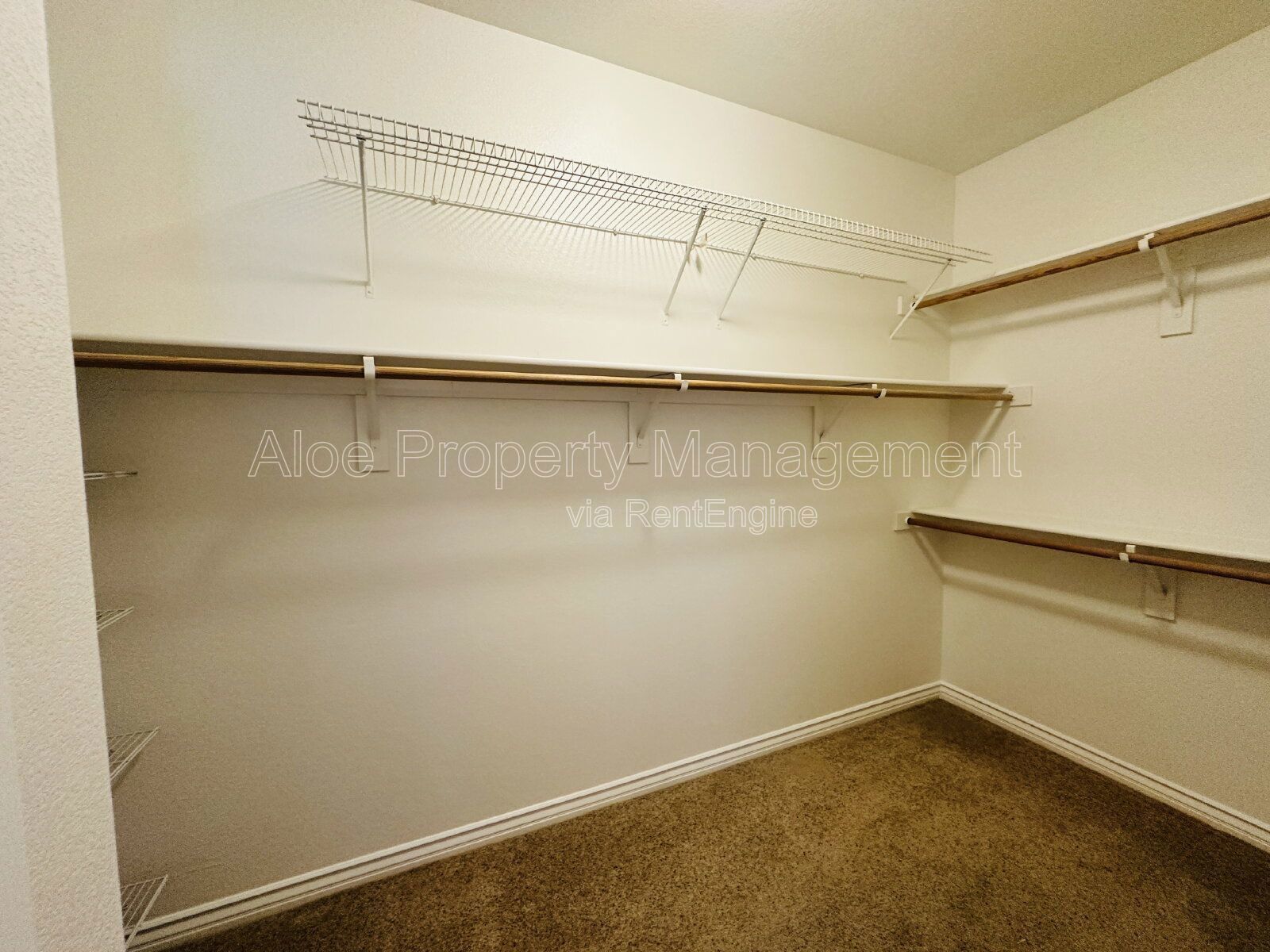 1803 West Frye Road in Phoenix - Foothills Club West property image