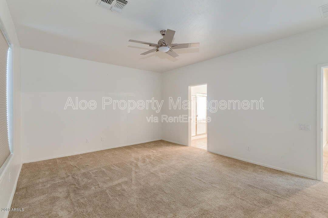 6321 S Four Peaks Pl in Chandler, AZ - Community Pool property image