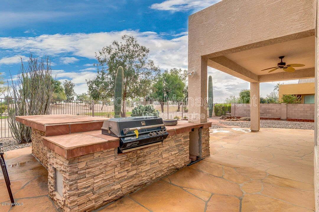6321 S Four Peaks Pl in Chandler, AZ - Community Pool property image