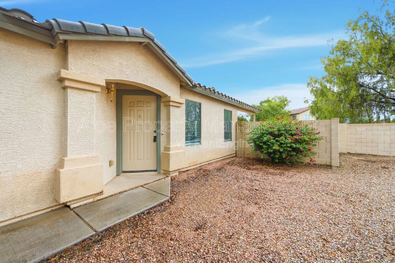 4128 E Copper Rd in San Tan Valley 1/2 off first months rent! property image