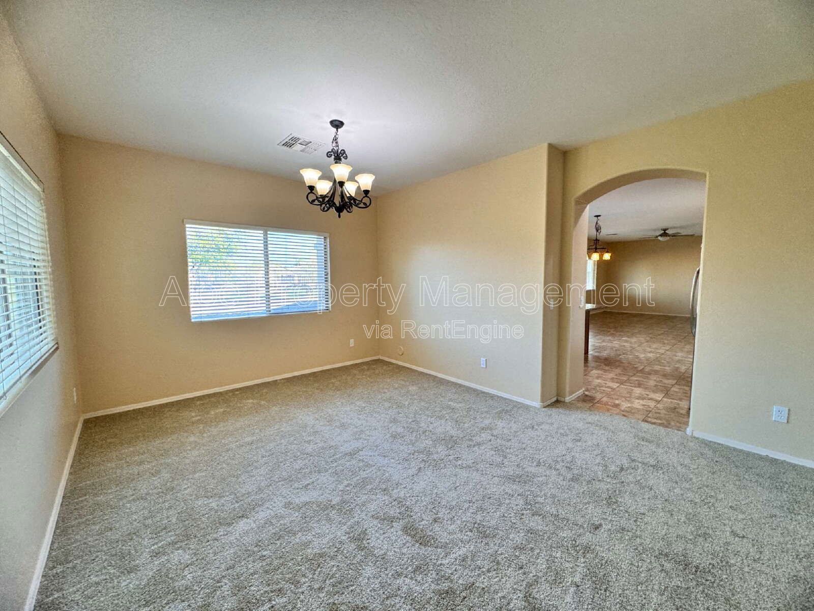 2974 E Powell Way in Gilbert property image