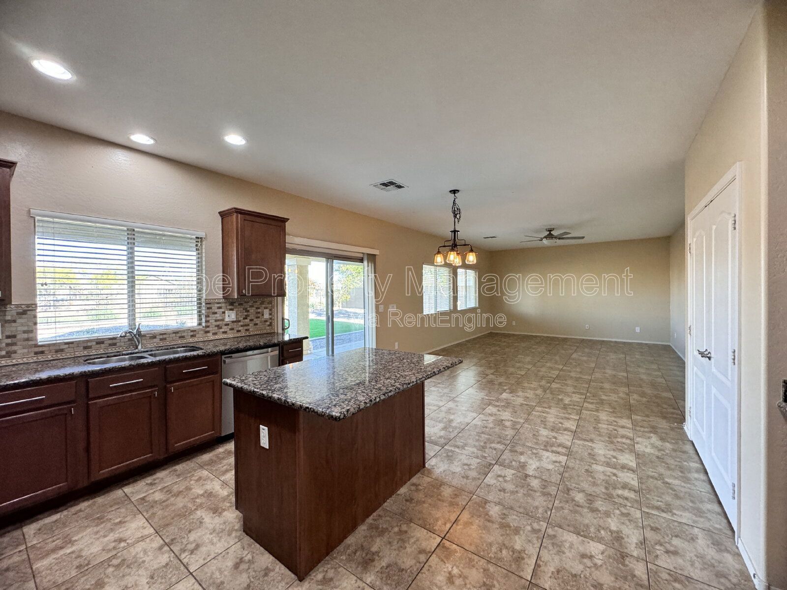 2974 E Powell Way in Gilbert property image