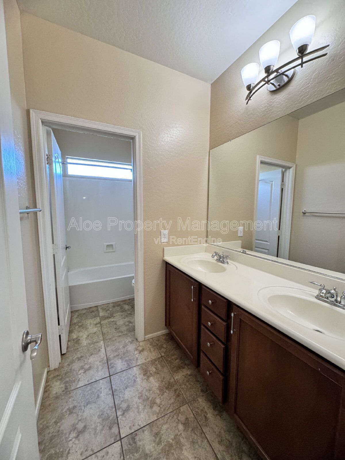 2974 E Powell Way in Gilbert property image