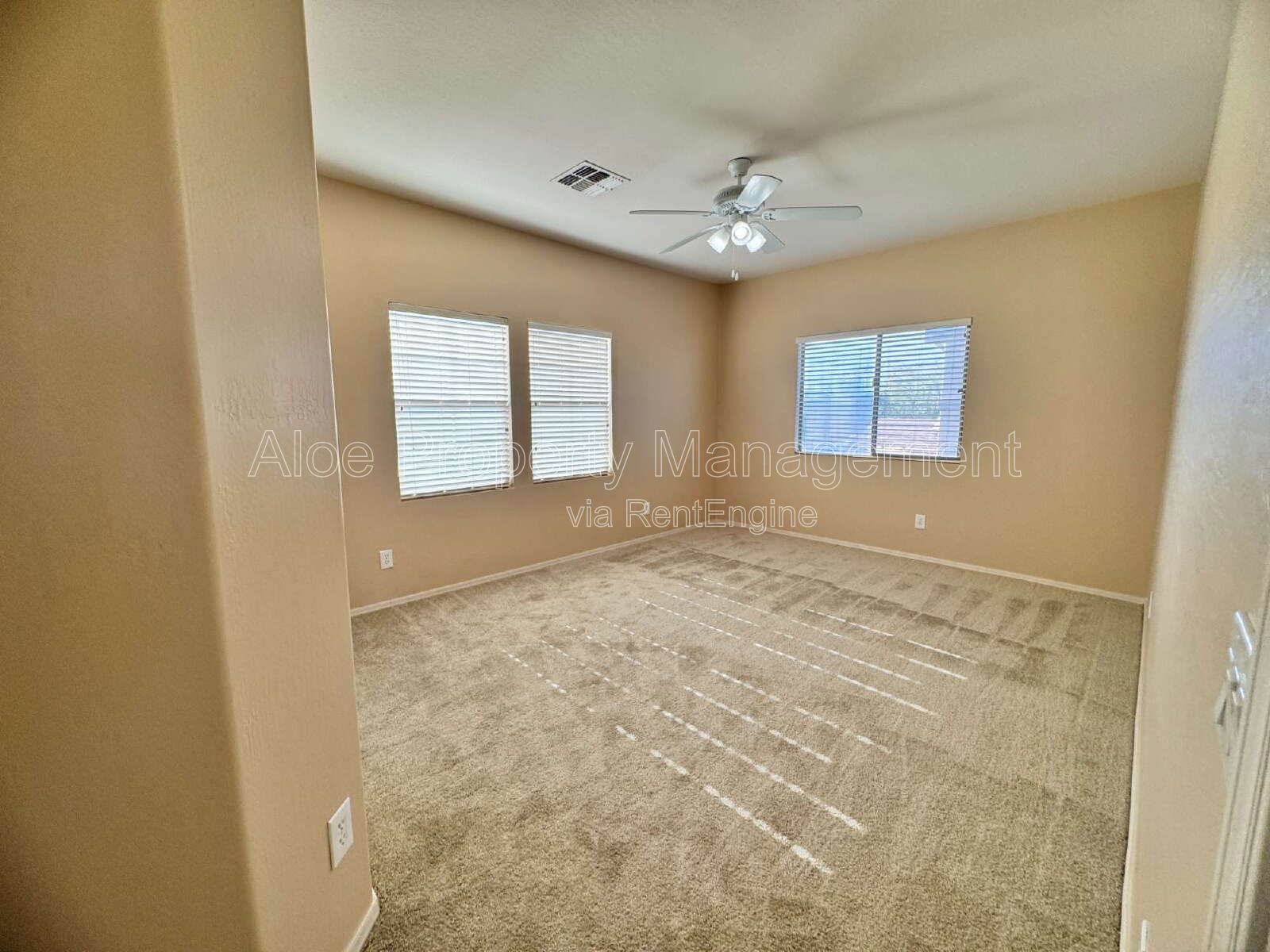 2974 E Powell Way in Gilbert property image