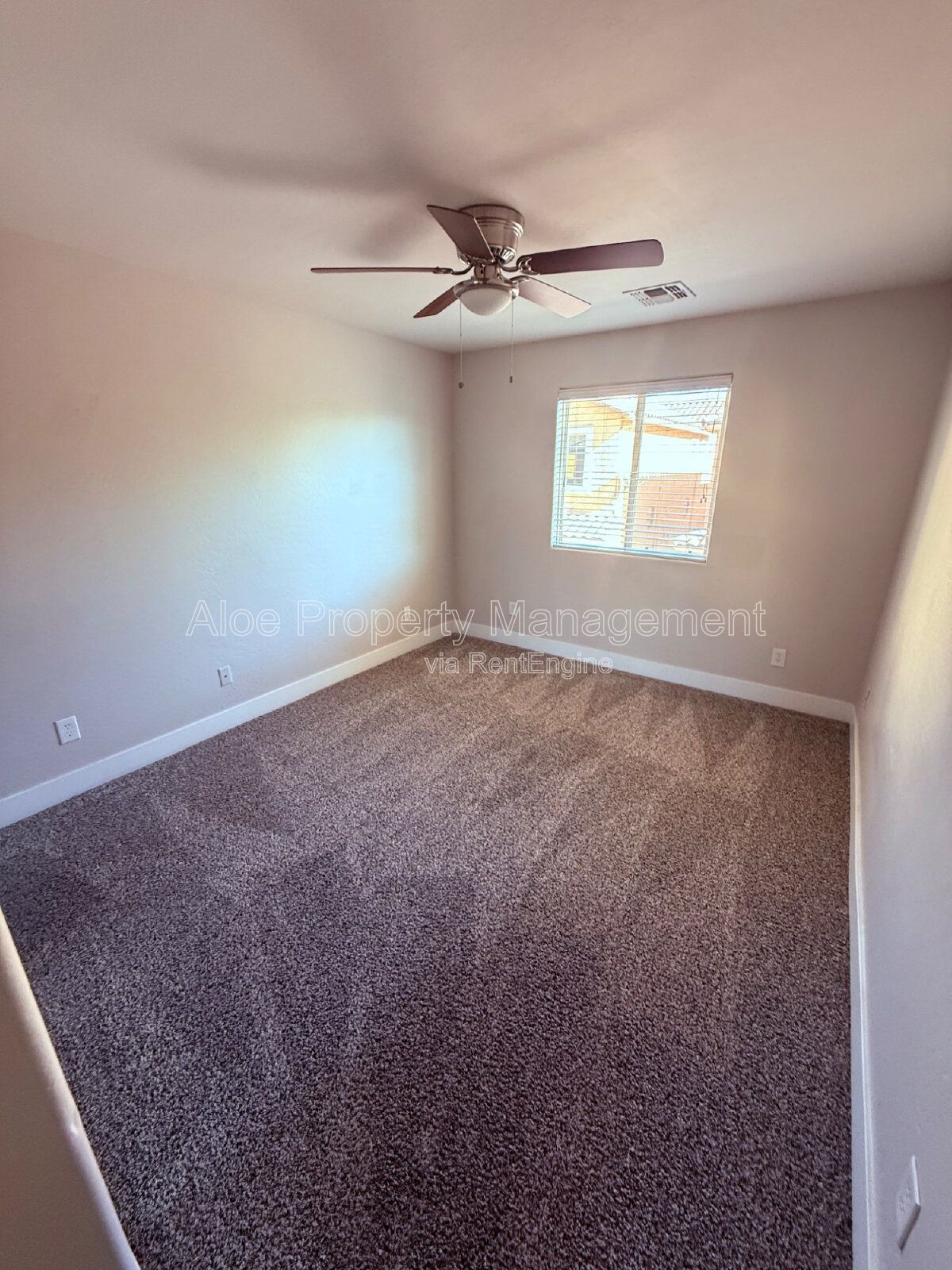 1 N 88th Ave in Tolleson property image