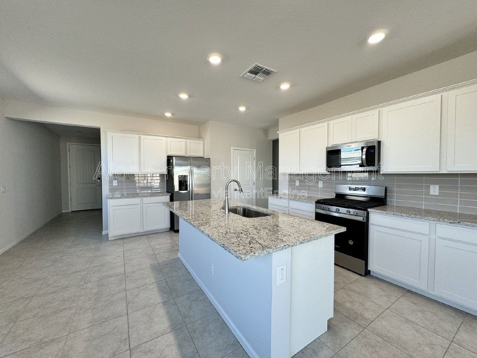 35300 W La Paz Maricopa - BRAND NEW property image