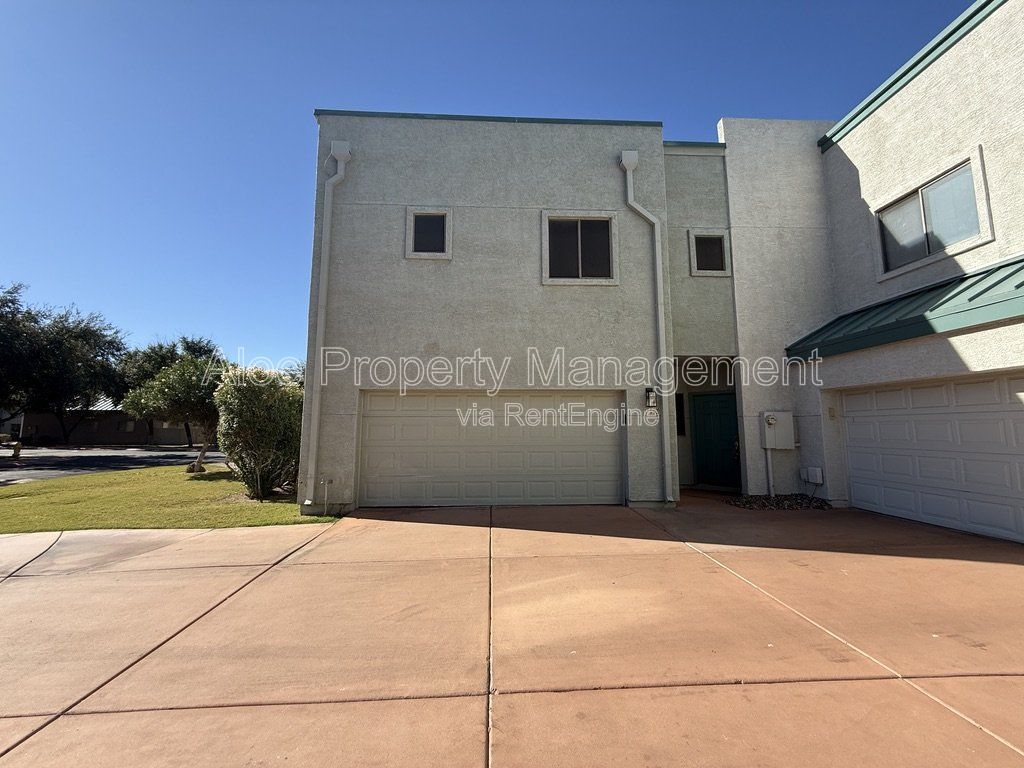 2027 E University Dr, Unit 102 in Tempe, AZ property image