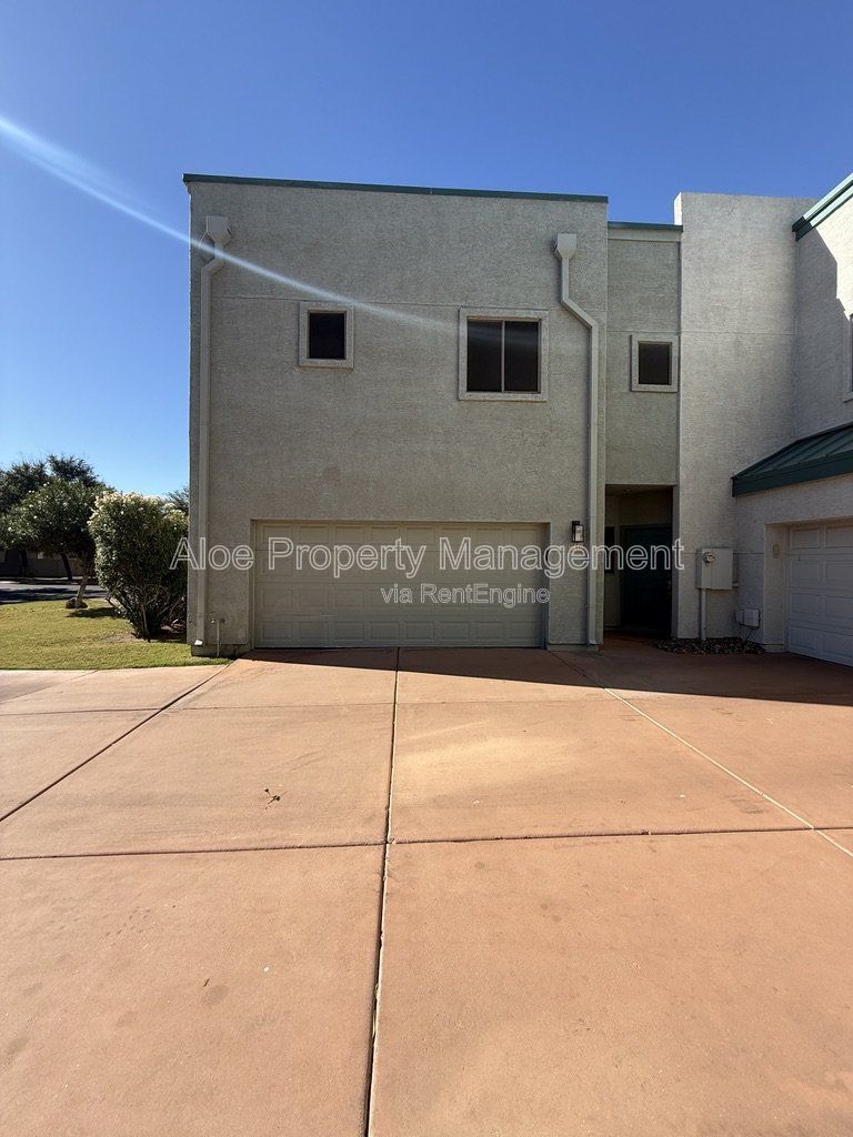 2027 E University Dr, Unit 102 in Tempe, AZ property image