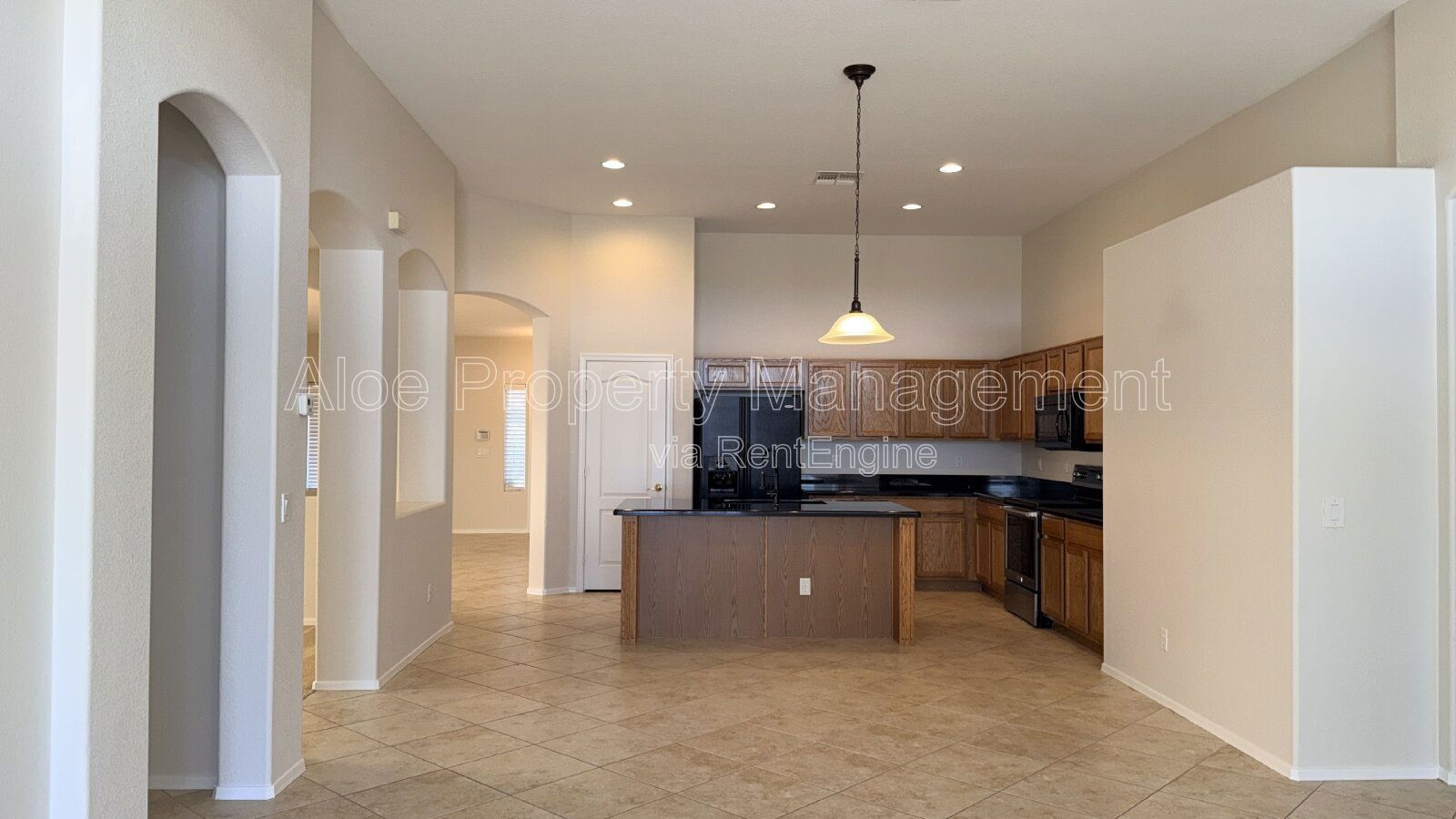 22180 N Sunset Drive, Maricopa - Cobblestone Farms! property image
