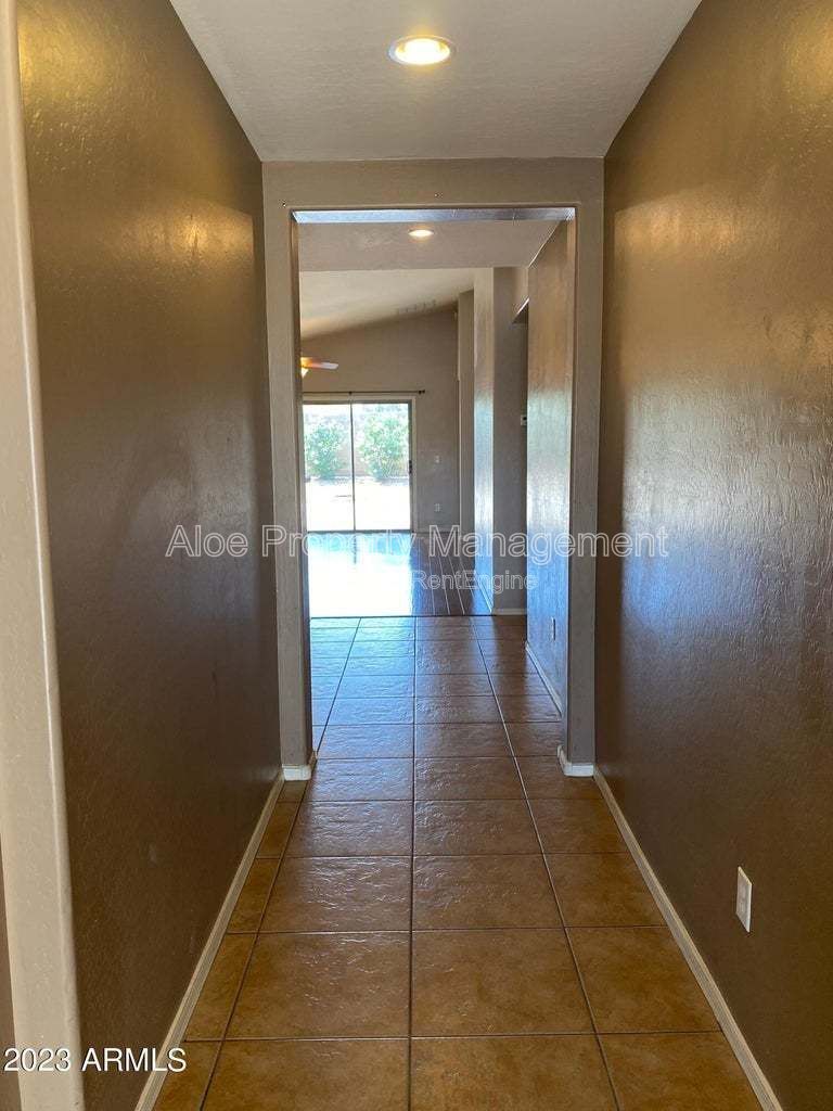 1847 W Desert Seasons Dr. Home in San Tan Valley! property image