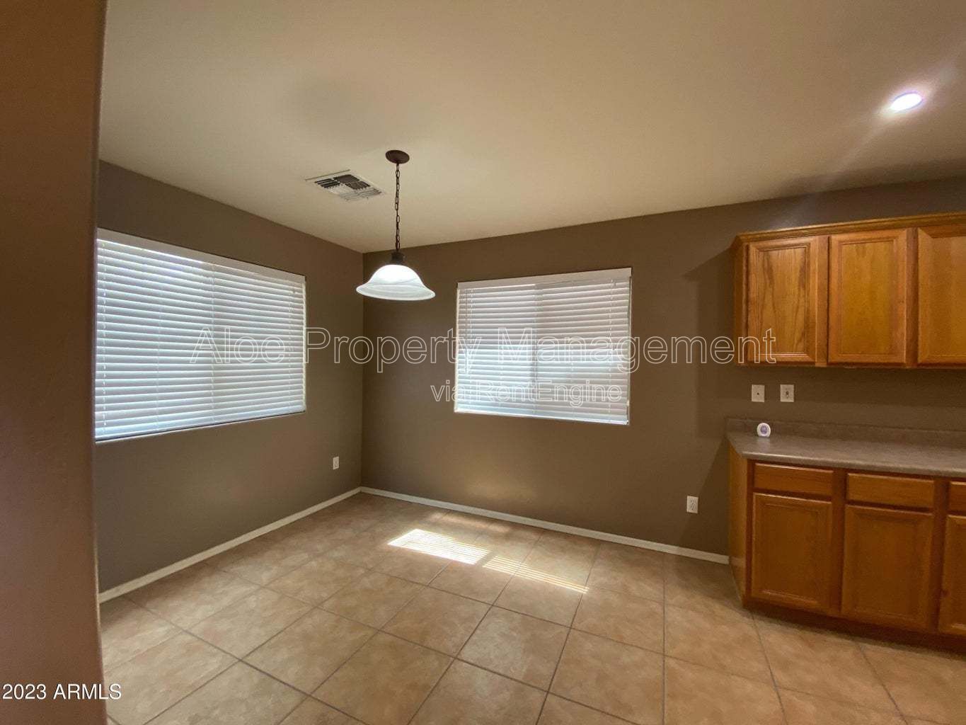 1847 W Desert Seasons Dr. Home in San Tan Valley! property image